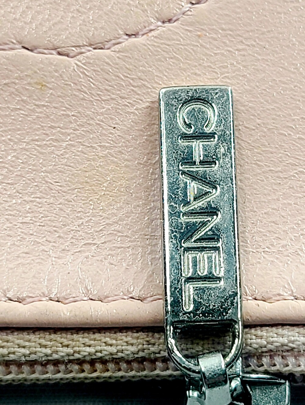 Chanel Leather Clutcb Pm - Picture 4 of 6